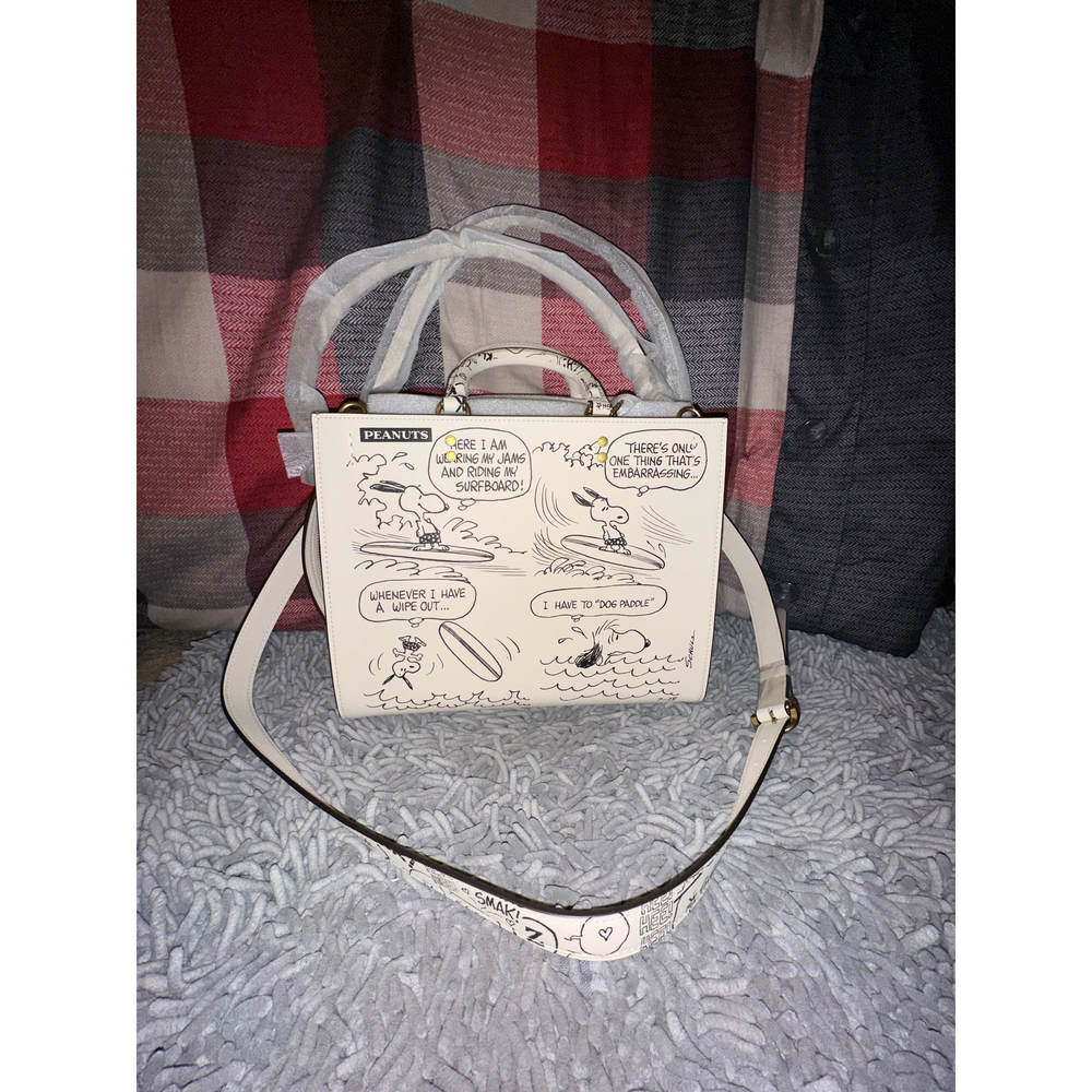 Coach X Peanuts Rogue Bag With Snoopy and Newspaper Print in White - Picture 2 of 9